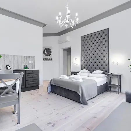 1899 By Platinum 3* Szczecin