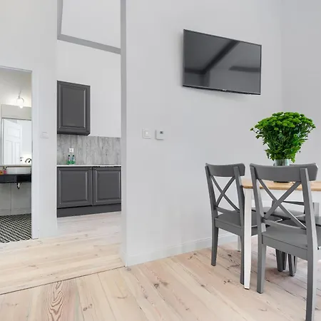 Apartment 1899 By Platinum