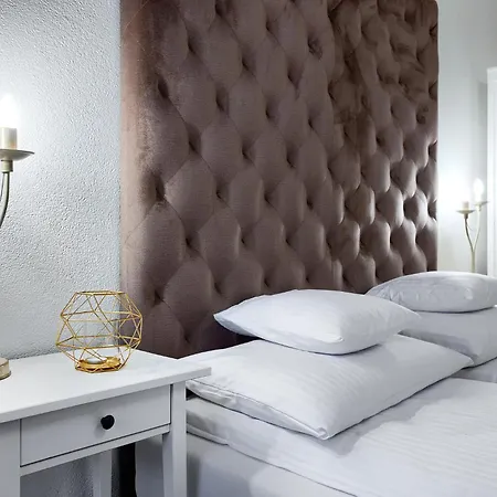 1899 By Platinum Apartament