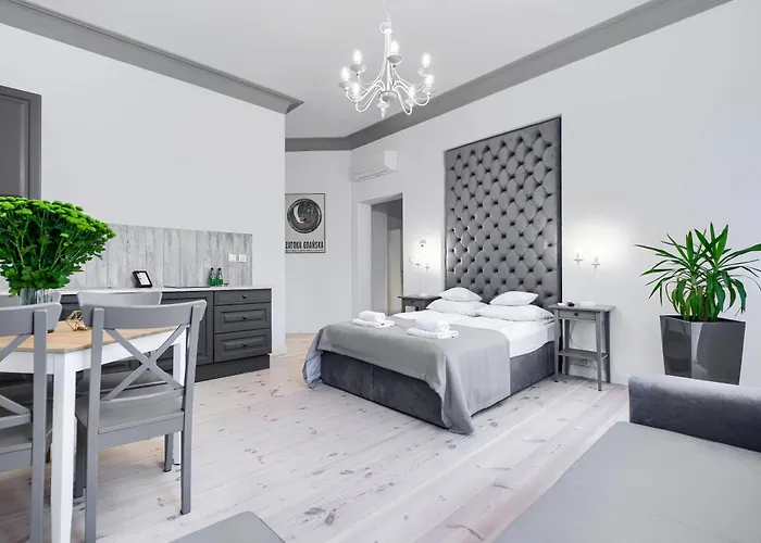 1899 By Platinum 3* Szczecin