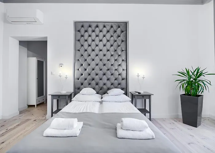 1899 By Platinum Apartamento